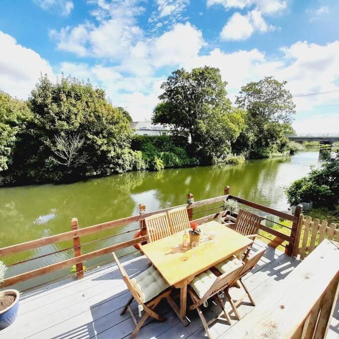 Riverside Escape Iden Rye Villa Eksteriør billede